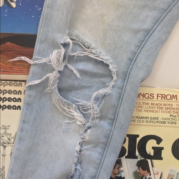 LOW RISE RIPPED BOYFRIEND JEANS - Picture 5 of 6